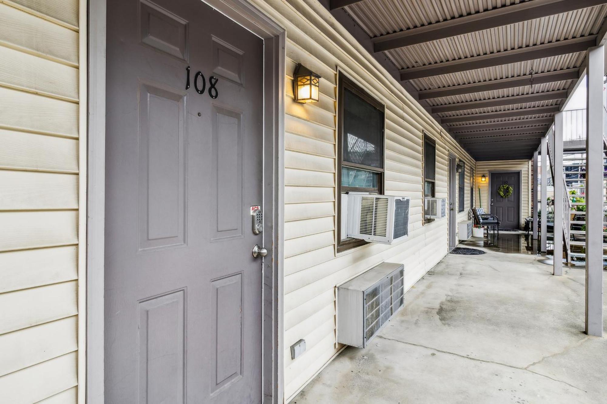 Cozy Nashville Condo - Pets Welcome, Free Park Exterior photo